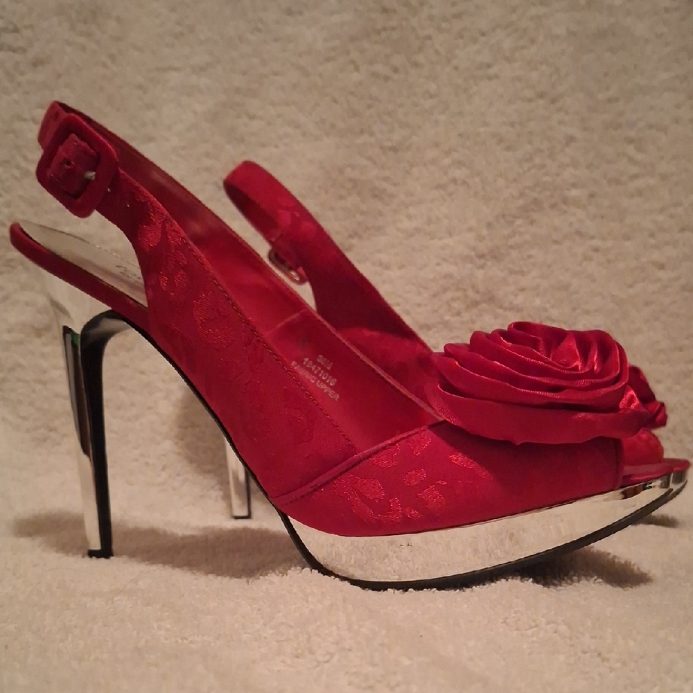 Chic Red Floral‎ Slingback Heels